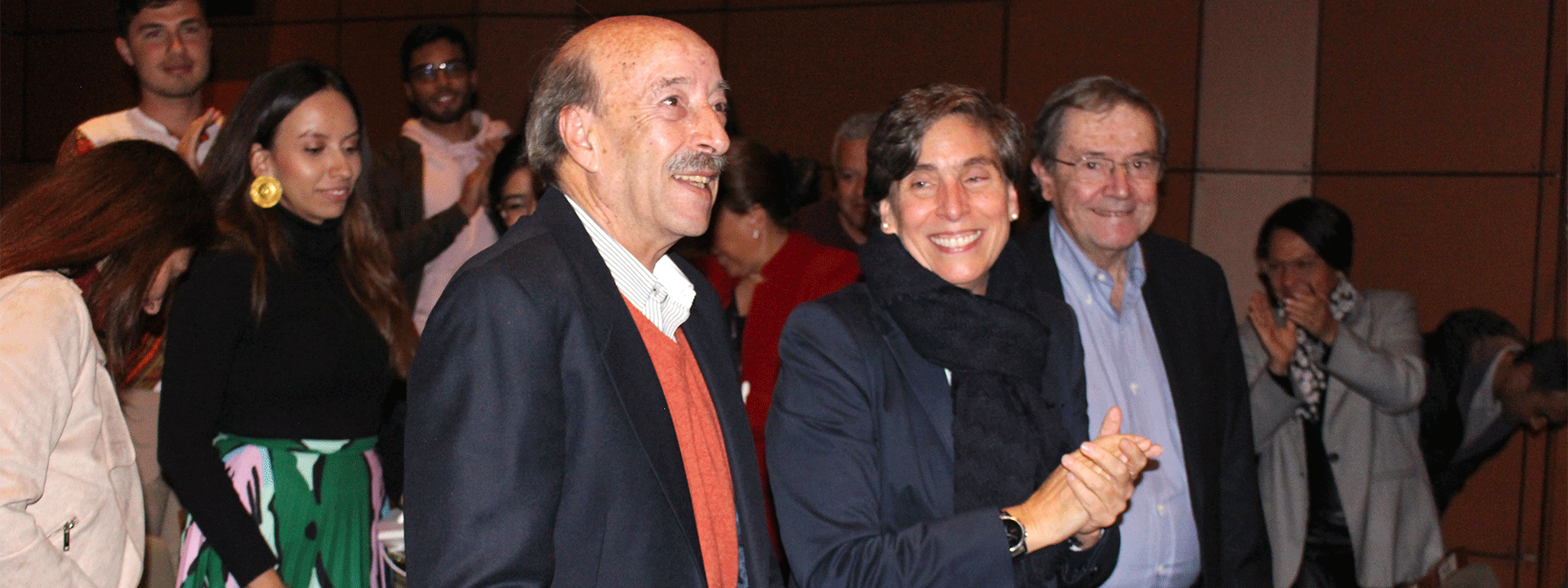 Manuel Cubides, profesor galardonado por su vida y obra.